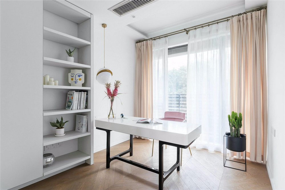 加(jia)盟全屋定製(zhi)傢(jia)具(ju)需要投(tou)資(zi)多(duo)少錢？(圖2)